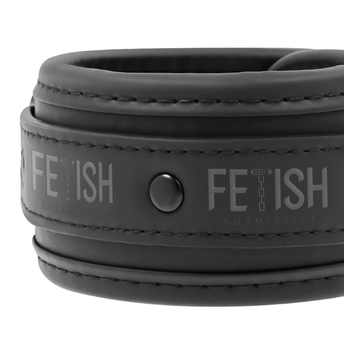 fetish submissive set aus handfesseln und fussdesseln